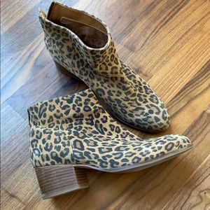 Seychelles leopard print booties 🐆